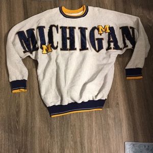 Vintage University of Michigan pullover!